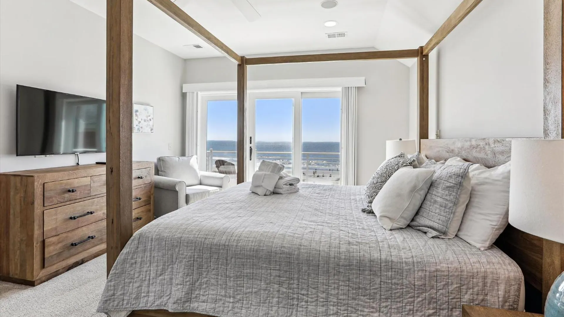 9 Singleton Beach Place- Renovated, Oceanfront, Pool, Elevator, Free Activities Included Hilton Head Island 0*,