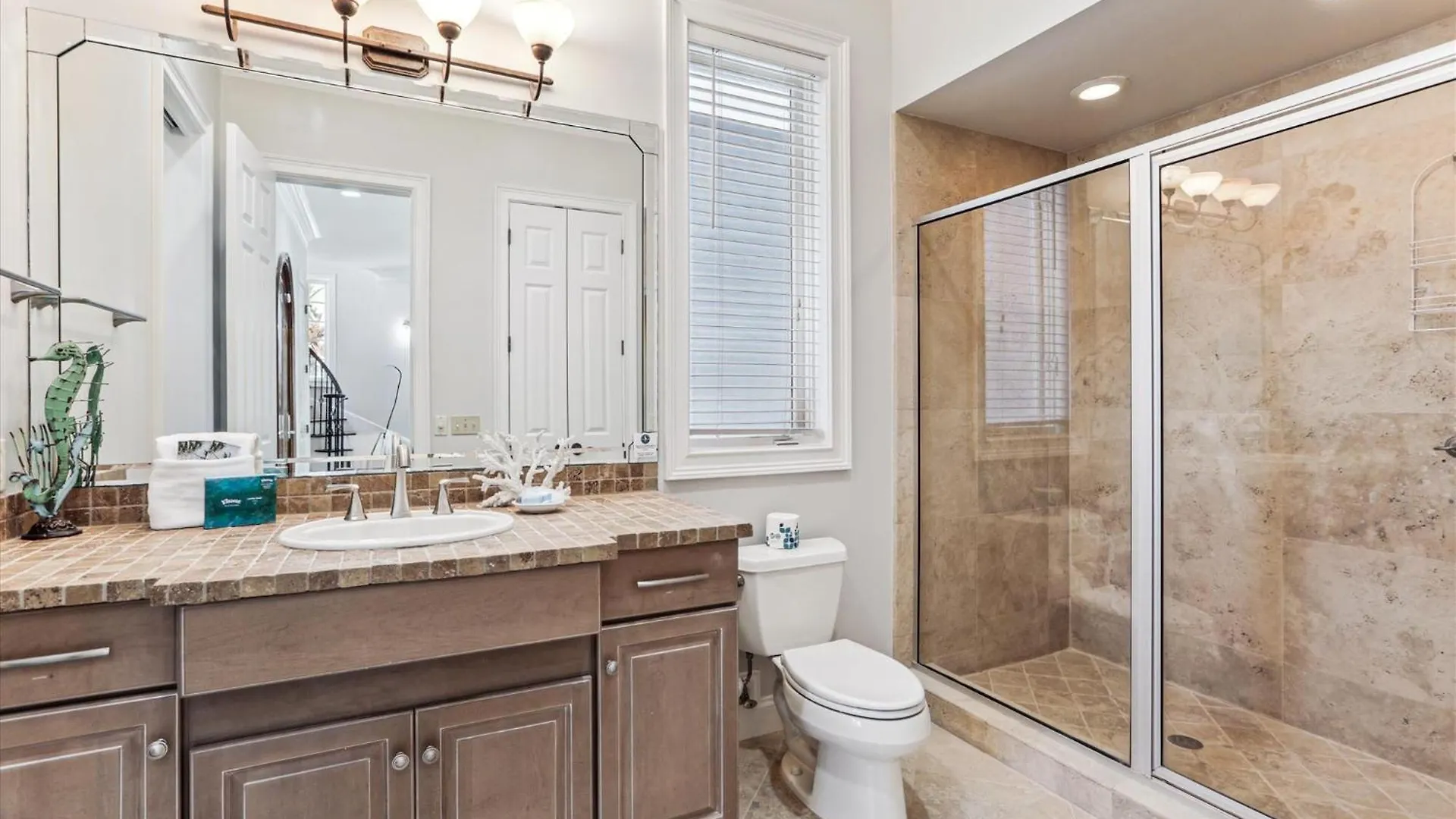 9 Singleton Beach Place- Renovated, Oceanfront, Pool, Elevator, Free Activities Included Hilton Head Island Holiday home